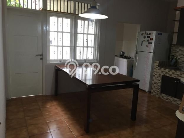 Hunian Nyaman Asri 3 KT Siap Huni di Bintaro Tangerang Selatan Hunian Nyaman Asri 3 KT Siap Huni di Bintaro Tangerang Selatan