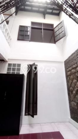 Hunian Elit LB 150m2 Siap Pakai Desain Elegan di Sektor 1 - Bintaro, Jakarta Selatan Hunian Elit LB 150m2 Siap Pakai Desain Elegan di Sektor 1 - Bintaro, Jakarta Selatan