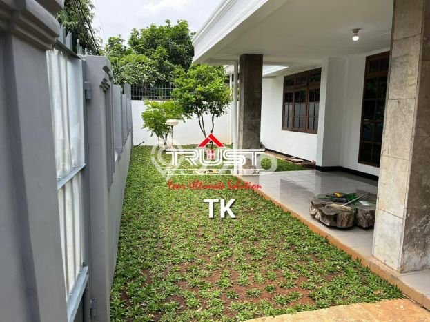 Dijual Rumah Luas Megah Dengan View Eksklusif di Gandaria, Jakarta Selatan Dijual Rumah Luas Megah Dengan View Eksklusif di Gandaria, Jakarta Selatan