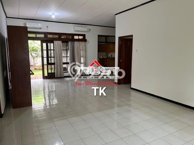Dijual Rumah Luas Megah Dengan View Eksklusif di Gandaria, Jakarta Selatan Dijual Rumah Luas Megah Dengan View Eksklusif di Gandaria, Jakarta Selatan