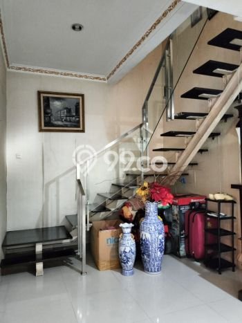 Rumah Elit Modern Siap Huni di Sektor 3 - Bintaro Jakarta Selatan Rumah Elit Modern Siap Huni di Sektor 3 - Bintaro Jakarta Selatan
