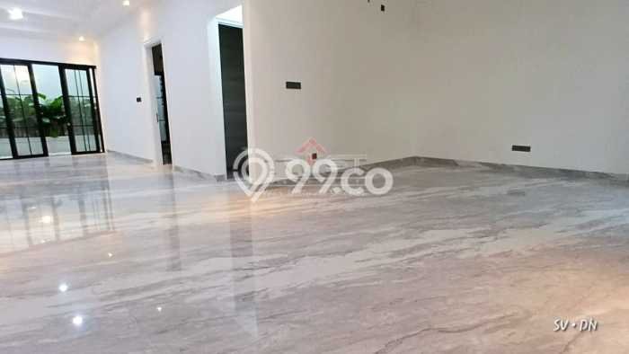 Rumah Mewah LB 350m2 Siap Huni Desain Elegan di Bintaro, Tangerang Selatan Rumah Mewah LB 350m2 Siap Huni Desain Elegan di Bintaro, Tangerang Selatan