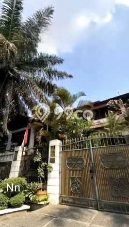 Siap Huni Rumah Mewah 5 Kamar di Kebayoran Baru Dekat ke Mana Saja Siap Huni Rumah Mewah 5 Kamar di Kebayoran Baru Dekat ke Mana Saja