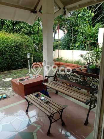 Rumah Elit Modern Siap Huni di Bintaro Tangerang Selatan Rumah Elit Modern Siap Huni di Bintaro Tangerang Selatan