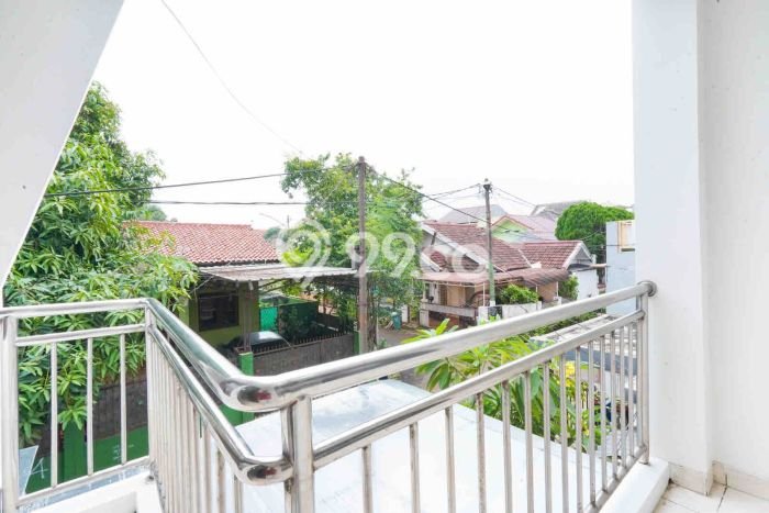 For Sale Hunian Rumah Terawat 3 KT di Bintaro, Tangerang Selatan For Sale Hunian Rumah Terawat 3 KT di Bintaro, Tangerang Selatan