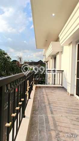 Jual Rumah Luas Elegan Dengan View Eksklusif di Bintaro, Tangerang Selatan Jual Rumah Luas Elegan Dengan View Eksklusif di Bintaro, Tangerang Selatan