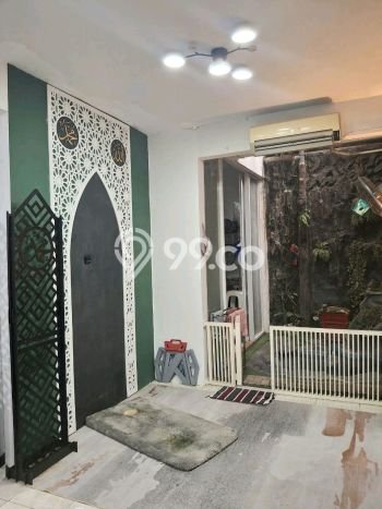 Dijual Hunian Rumah Terawat 5 Kamar di Jatimelati, Bekasi Dijual Hunian Rumah Terawat 5 Kamar di Jatimelati, Bekasi