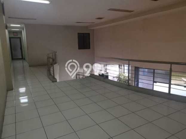 Pabrik Area Strategis Kawasan Jababeka, Luas 1250m², Jalan Utama Pabrik Area Strategis Kawasan Jababeka, Luas 1250m², Jalan Utama