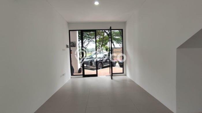 Ruko disewakan lokasi strategis Lippo Cikarang Cikarang 185m2 Ruko disewakan lokasi strategis Lippo Cikarang Cikarang 185m2