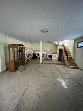 Kost Dijual di Maricaya dengan 10 KT dan Luas 249m2 Kost Dijual di Maricaya dengan 10 KT dan Luas 249m2