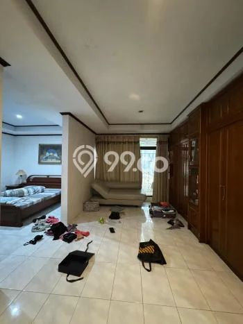 DIJUAL CEPAT! Rumah Ujung Pandang, Makassar, Luas 582m2m² LB 560m2m² DIJUAL CEPAT! Rumah Ujung Pandang, Makassar, Luas 582m2m² LB 560m2m²