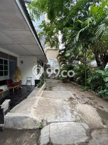 DIJUAL CEPAT! Rumah Ujung Pandang, Makassar, Luas 582m2m² LB 560m2m² DIJUAL CEPAT! Rumah Ujung Pandang, Makassar, Luas 582m2m² LB 560m2m²