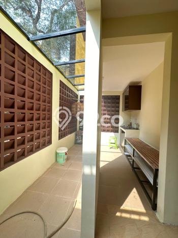 For Sale! Luxury House LT 150m2 Desain Elegan di Kemang For Sale! Luxury House LT 150m2 Desain Elegan di Kemang