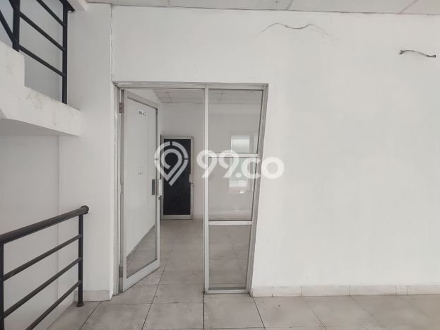 Ruko Dijual di Jakarta Timur LT 150m2 & LB 550m2 Lokasi Terbaik! Ruko Dijual di Jakarta Timur LT 150m2 & LB 550m2 Lokasi Terbaik!
