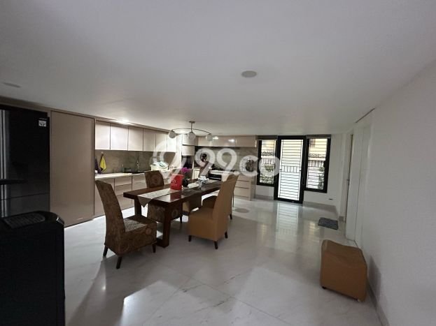 Rumah Elit Modern Siap Huni di Pantai Indah Kapuk Jakarta Utara Rumah Elit Modern Siap Huni di Pantai Indah Kapuk Jakarta Utara