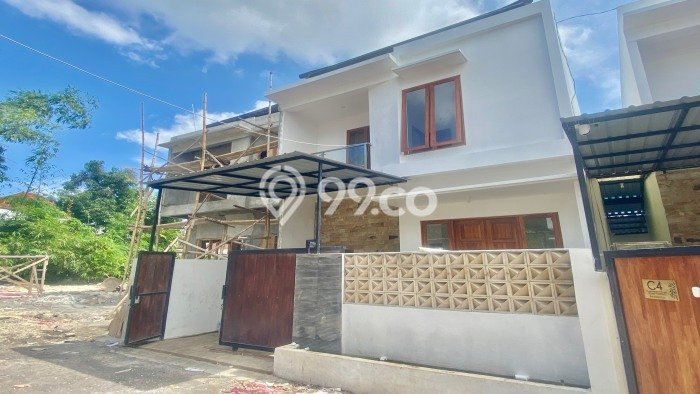 Rumah Strategis dengan 3 Kamar Tidur dan 3 Kamar Mandi di Area , Badung Rumah Strategis dengan 3 Kamar Tidur dan 3 Kamar Mandi di Area , Badung
