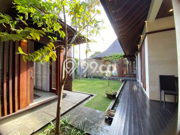 Rumah Elit Modern Tanpa Renovasi di Renon Denpasar Rumah Elit Modern Tanpa Renovasi di Renon Denpasar