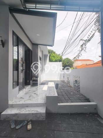Ready to Use! Premium House LT 186m2 Desain Elegan di Jimbaran Ready to Use! Premium House LT 186m2 Desain Elegan di Jimbaran