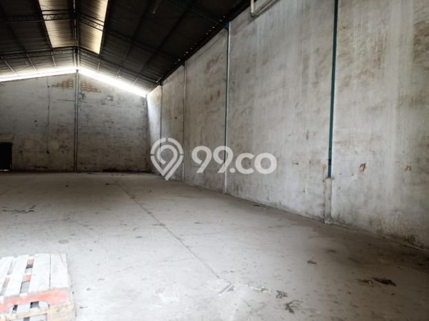AREA SUPER PREMIUM! Gudang di , Luas 379m2m², Prospek Pembeli AREA SUPER PREMIUM! Gudang di , Luas 379m2m², Prospek Pembeli