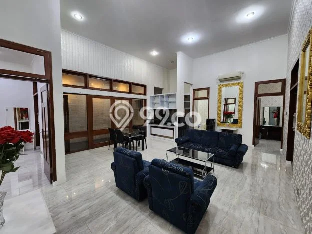 For Sale Hunian Rumah Terawat 4 Kamar di Bukit Sari, Semarang For Sale Hunian Rumah Terawat 4 Kamar di Bukit Sari, Semarang