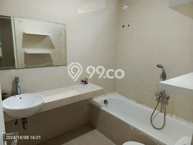 Rumah Asri area , 4 KT, LT 252m2m² Bangunan 191m2m² Rumah Asri area , 4 KT, LT 252m2m² Bangunan 191m2m²