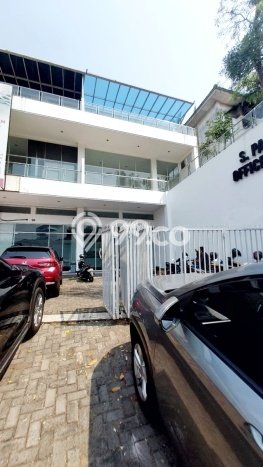 Ruko disewakan lokasi strategis Gajah Mungkur Semarang 428m2 Ruko disewakan lokasi strategis Gajah Mungkur Semarang 428m2