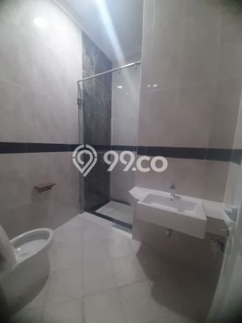 For Rent Ruko Premium Kawasan Semarang Tengah, Luas 353m², Area Bisnis For Rent Ruko Premium Kawasan Semarang Tengah, Luas 353m², Area Bisnis