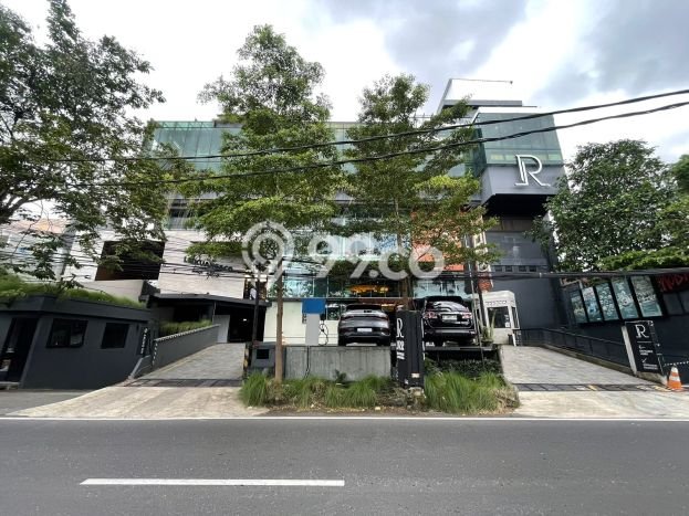 Komersial Disewa di Semarang dengan LB 300m2 Area Komersial Ramai Komersial Disewa di Semarang dengan LB 300m2 Area Komersial Ramai