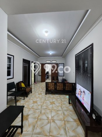Hunian Mewah LB 400m2 Siap Pakai Desain Elegan di Rawamangun, Jakarta Timur Hunian Mewah LB 400m2 Siap Pakai Desain Elegan di Rawamangun, Jakarta Timur