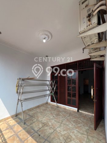 EXCLUSIVE HOME! Rumah di Johar Baru, 2 KM, Design Modern, Luas 75m2m² LB 140m2m² EXCLUSIVE HOME! Rumah di Johar Baru, 2 KM, Design Modern, Luas 75m2m² LB 140m2m²