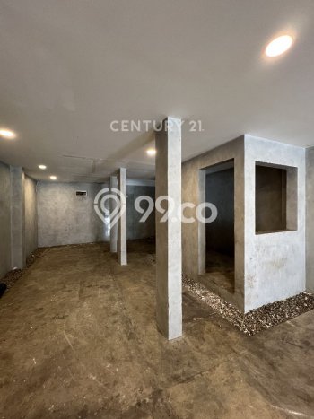 Ruko Disewa di Kelapa Gading, Jakarta Utara, LT 75m2 / LB 105m2 Ruko Disewa di Kelapa Gading, Jakarta Utara, LT 75m2 / LB 105m2