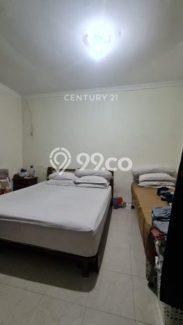 Rumah Mewah LB 150m2 Siap Pakai Desain Elegan di Semanan, Jakarta Barat Rumah Mewah LB 150m2 Siap Pakai Desain Elegan di Semanan, Jakarta Barat