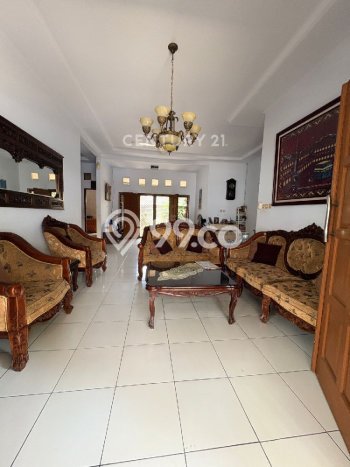 Jual Rumah Luas Elegan Dengan View Cantik di Meruya, Jakarta Barat Jual Rumah Luas Elegan Dengan View Cantik di Meruya, Jakarta Barat