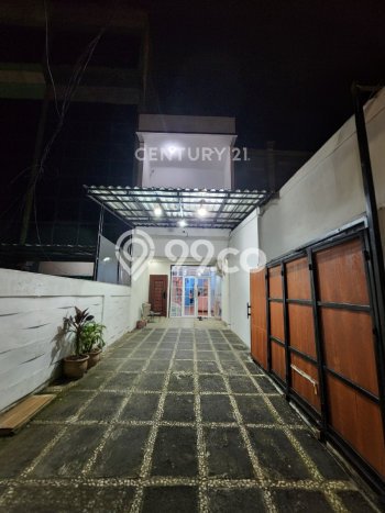 Hunian Mewah LB 400m2 Siap Pakai Desain Elegan di Rawamangun, Jakarta Timur Hunian Mewah LB 400m2 Siap Pakai Desain Elegan di Rawamangun, Jakarta Timur