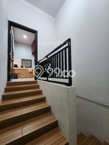 Hunian Mewah LB 400m2 Siap Pakai Desain Elegan di Rawamangun, Jakarta Timur Hunian Mewah LB 400m2 Siap Pakai Desain Elegan di Rawamangun, Jakarta Timur