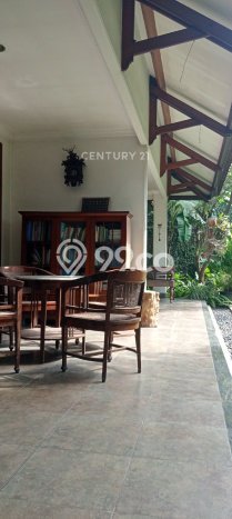 Ready to Use! Luxury House LT 1524m2 Desain Modern di Pulomas Ready to Use! Luxury House LT 1524m2 Desain Modern di Pulomas
