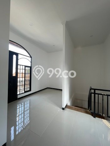 Dijual Rumah 12 Kamar Lokasi Ideal Bagus dan Strategis di Tembalang Dijual Rumah 12 Kamar Lokasi Ideal Bagus dan Strategis di Tembalang