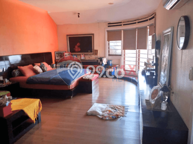 Rumah Terawat LT 400m² / LB 438m² di Kawasan Bisnis Lengkong, Bandung Rumah Terawat LT 400m² / LB 438m² di Kawasan Bisnis Lengkong, Bandung