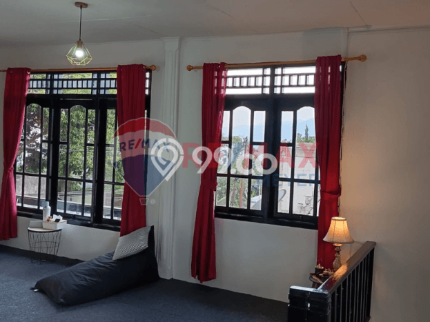 Unit Komersial Dijual di Cisarua Bogor 200m2 Unit Komersial Dijual di Cisarua Bogor 200m2