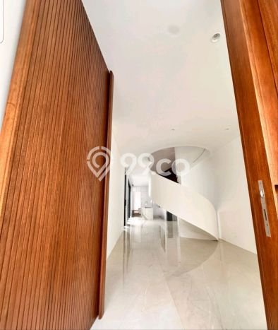 Rumah Elit Modern Tanpa Renovasi di Kemang Jakarta Selatan Rumah Elit Modern Tanpa Renovasi di Kemang Jakarta Selatan