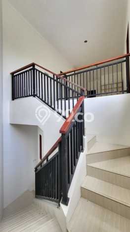 Rumah Elit Modern Tanpa Renovasi di Sektor 7-Bintaro Tangerang Selatan Rumah Elit Modern Tanpa Renovasi di Sektor 7-Bintaro Tangerang Selatan