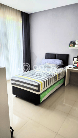 Rumah Exclusive LT 319m² / LB 250m² di Kawasan Asri Cimenyan, Bandung Rumah Exclusive LT 319m² / LB 250m² di Kawasan Asri Cimenyan, Bandung