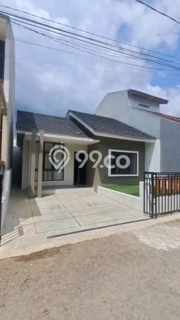 Dijual Rumah Strategis Bagus Punya 2 KT di Cibinong Bogor SHM Dijual Rumah Strategis Bagus Punya 2 KT di Cibinong Bogor SHM