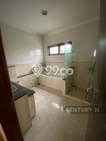 Ready to Use! Premium House LT 756m2 Desain Elegan di Pondok Pinang Ready to Use! Premium House LT 756m2 Desain Elegan di Pondok Pinang
