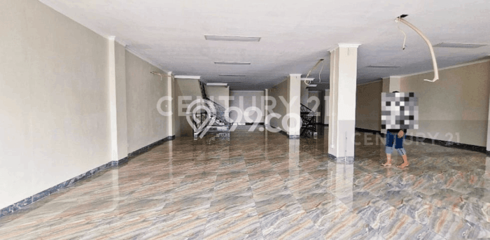Disewakan Ruko di Kawasan Ramai Pejaten Luas 297m2 Disewakan Ruko di Kawasan Ramai Pejaten Luas 297m2