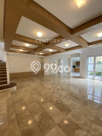Rumah Kondisi Baik Disewakan di Pondok Indah, Jakarta Selatan LT 412m2, LB 450m2 Rumah Kondisi Baik Disewakan di Pondok Indah, Jakarta Selatan LT 412m2, LB 450m2