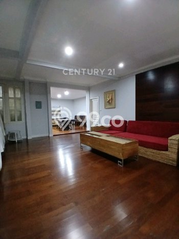 Dijual Rumah Luas Megah Dengan View Eksklusif di Mampang, Jakarta Selatan Dijual Rumah Luas Megah Dengan View Eksklusif di Mampang, Jakarta Selatan