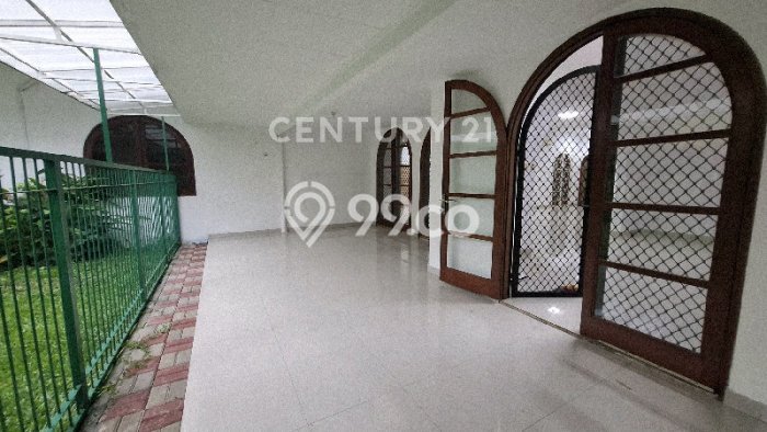 Disewakan segera hunian minimalis lokasi strategis 4 Kamar di Menteng, Jakarta Pusat Disewakan segera hunian minimalis lokasi strategis 4 Kamar di Menteng, Jakarta Pusat