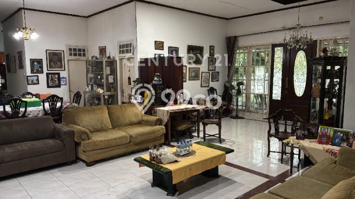 Dijual Rumah Luas Elegan Dengan View Eksklusif di Lebak Bulus, Jakarta Selatan Dijual Rumah Luas Elegan Dengan View Eksklusif di Lebak Bulus, Jakarta Selatan