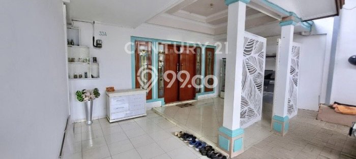 Rumah Strategis Modern Lb 200m2 di Jagakarsa, Jakarta Selatan Rumah Strategis Modern Lb 200m2 di Jagakarsa, Jakarta Selatan